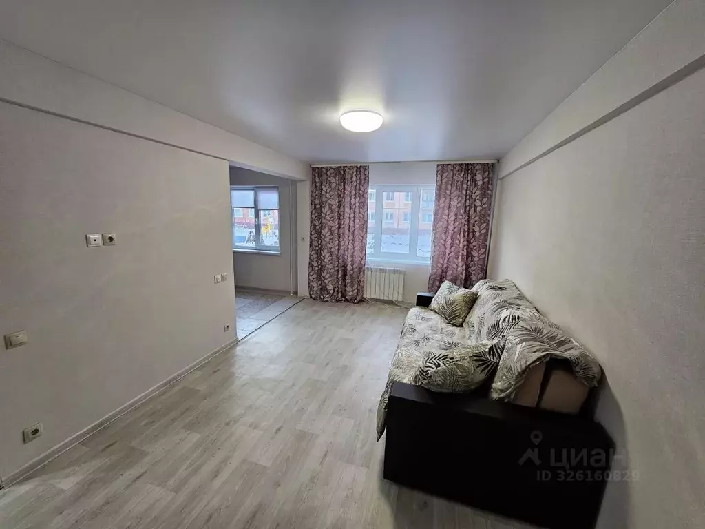 3-к кв. Омская область, Омск Городок Нефтяников мкр, ул. Энтузиастов, ... - Фото 2