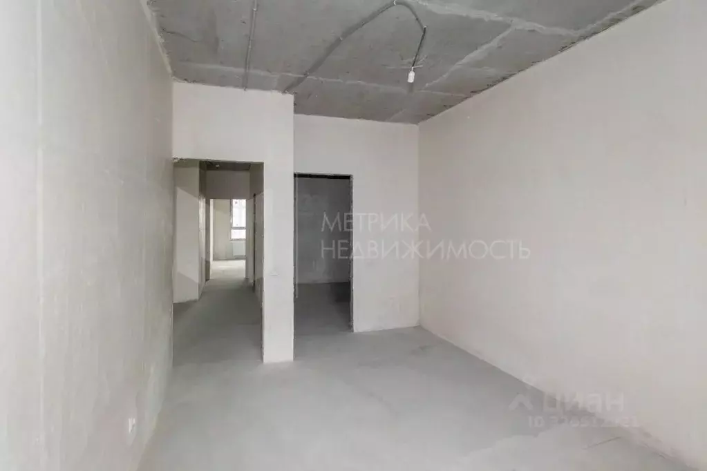 2-к кв. Тюменская область, Тюмень ул. Братьев Бондаревых, 5 (72.9 м) - Фото 1