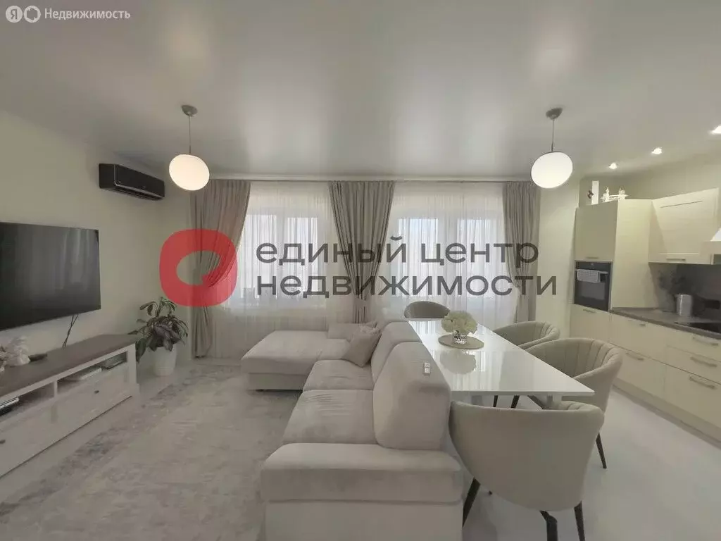 2-комнатная квартира: Тюмень, улица Дмитрия Менделеева, 12 (89.7 м) - Фото 1