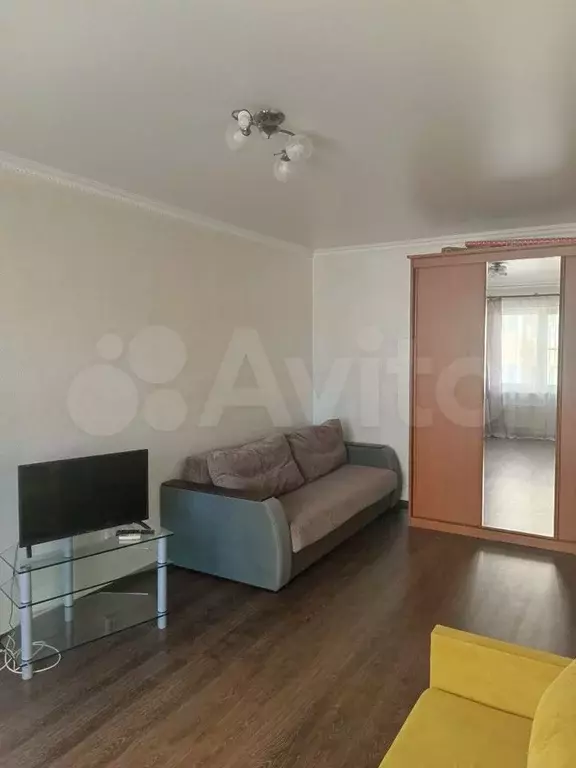 1-к. квартира, 40 м, 7/9 эт. - Фото 1