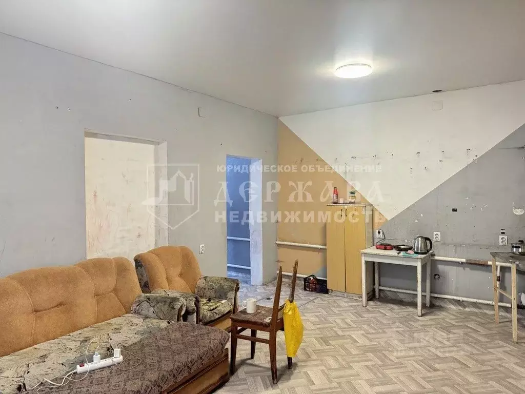 Дом в Кемеровская область, Топки ул. Софьи Перовской (49 м) - Фото 1