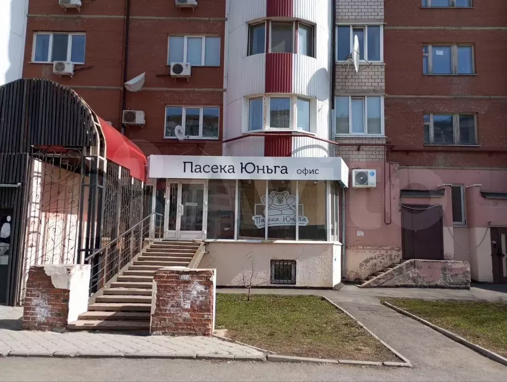 Помещение свободного назначения 135м на первой линии - Фото 1