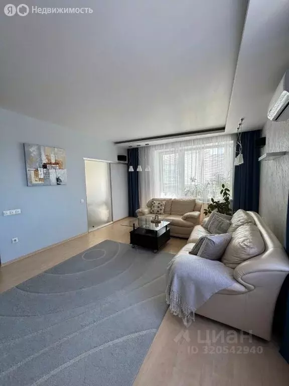 3-комнатная квартира: Воронеж, Спортивный переулок, 2 (90.4 м) - Фото 1