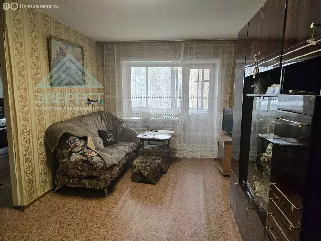 3-комнатная квартира: Абакан, улица Пушкина, 50 (56.8 м) - Фото 1