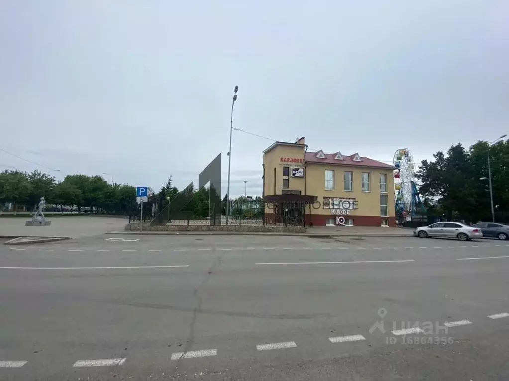 Торговая площадь в Тюменская область, Ялуторовск ул. Оболенского, 63 ... - Фото 0