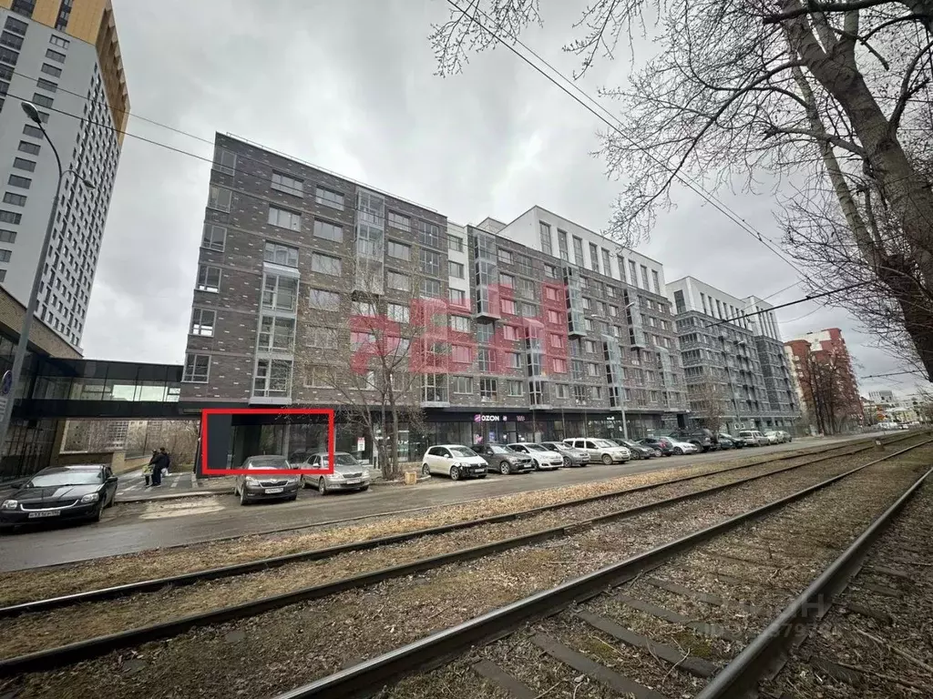 Торговая площадь в Свердловская область, Екатеринбург ул. Кузнецова, ... - Фото 1