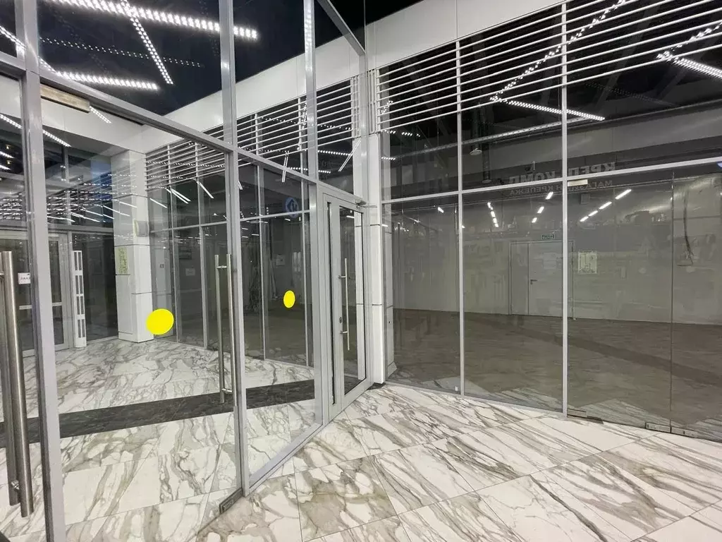 Торговая площадь в Санкт-Петербург Дунайский просп., 27к1 (385 м) - Фото 2