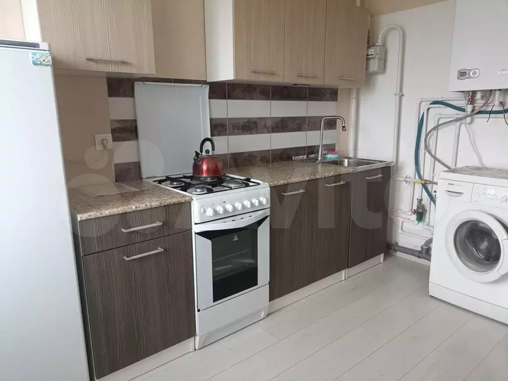 1-к. квартира, 41 м, 9/10 эт. - Фото 1