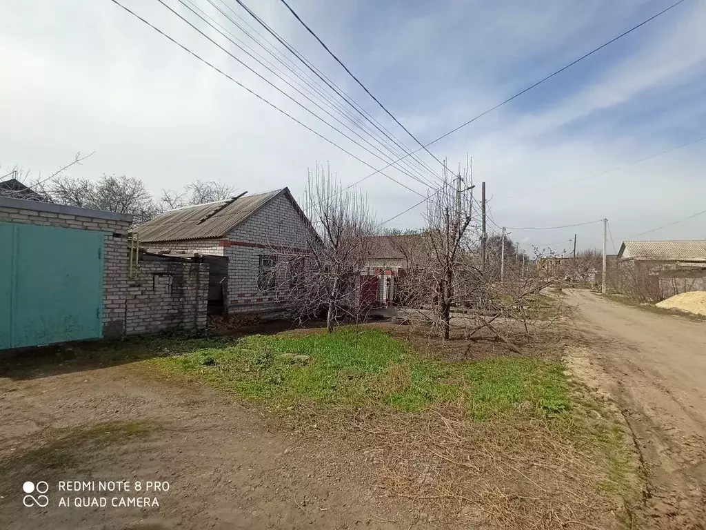 Дом в Волгоградская область, Волгоград Черноярская ул. (55 м) - Фото 0