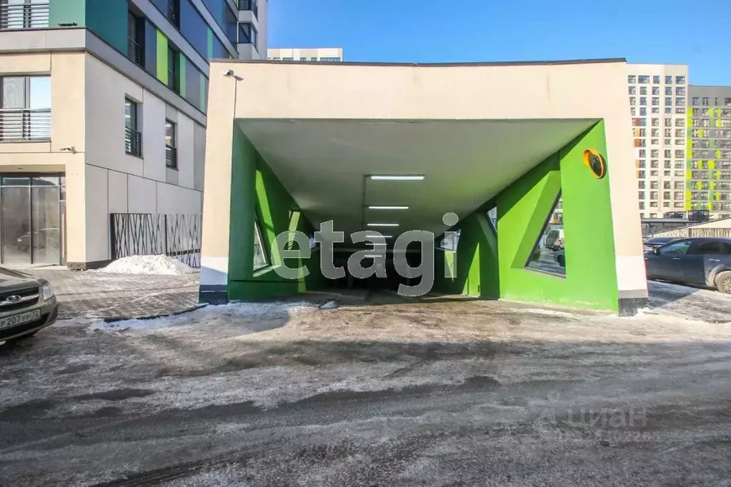 3-к кв. Тюменская область, Тюмень ул. 50 лет Октября, 57А (78.4 м) - Фото 1