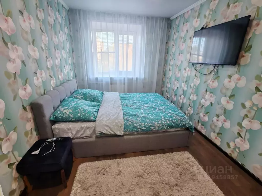 2-к кв. Хакасия, Абакан ул. Кирова, 102 (50.0 м) - Фото 1