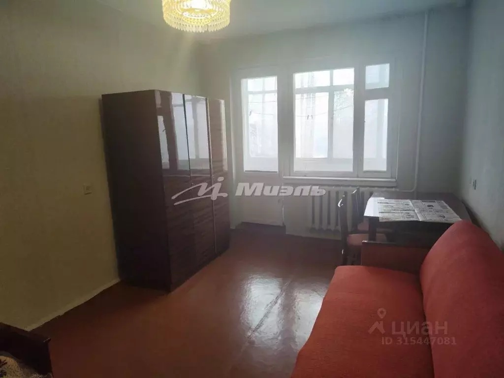 1-к кв. Крым, Симферополь ул. Маршала Жукова, 3 (33.1 м) - Фото 0