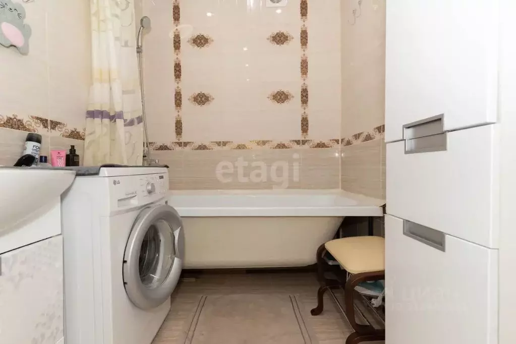 1-к кв. Башкортостан, Уфа Коммунистическая ул., 11/1 (42.0 м) - Фото 0