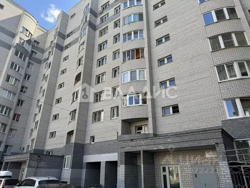 3-к кв. Владимирская область, Владимир ул. Комиссарова, 4а (69.4 м) - Фото 0