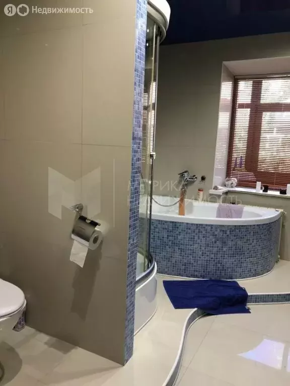 5-комнатная квартира: Тюмень, улица Кирова, 8 (215.2 м) - Фото 1