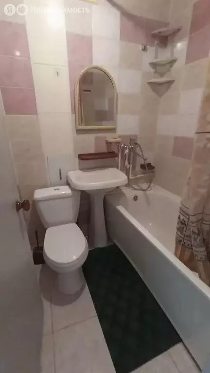 3-комнатная квартира: Таганрог, улица Фрунзе, 45 (57 м) - Фото 0