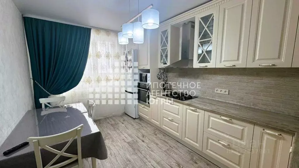 3-к кв. Ханты-Мансийский АО, Ханты-Мансийск Самаровская ул., 1 (85.0 ... - Фото 1