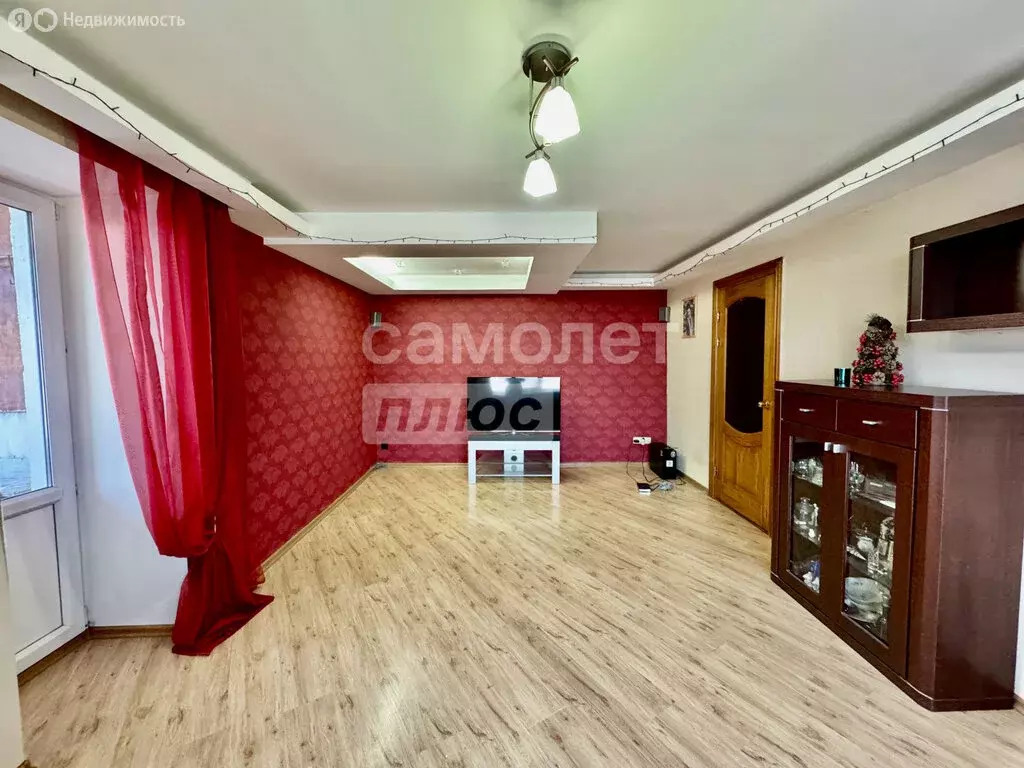 3-комнатная квартира: Новочебоксарск, улица Винокурова, 38 (62.6 м) - Фото 1