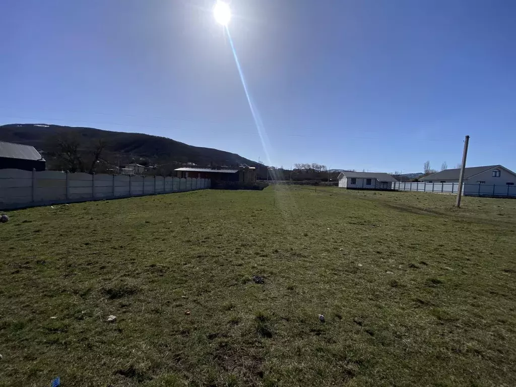 Участок в Севастополь с. Орлиное, ул. Урожайная, 40 (8.4 сот.) - Фото 2