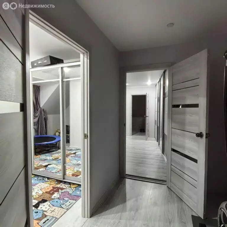 3-комнатная квартира: Навля, улица Красных Партизан, 33/1 (97 м) - Фото 1