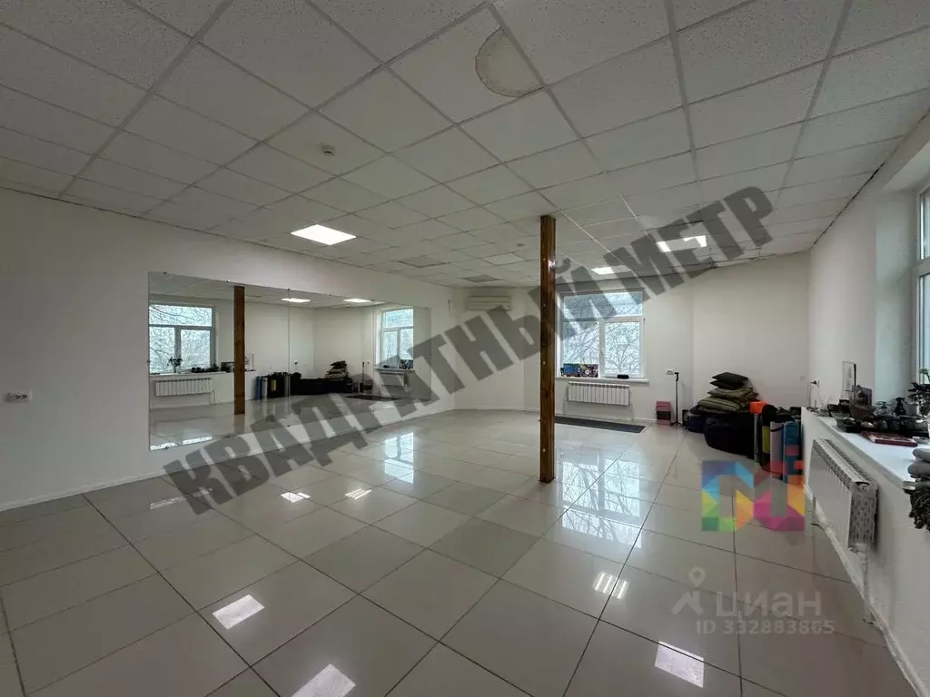 Помещение свободного назначения в Калмыкия, Элиста 8-й мкр, 56 (253 м) - Фото 1