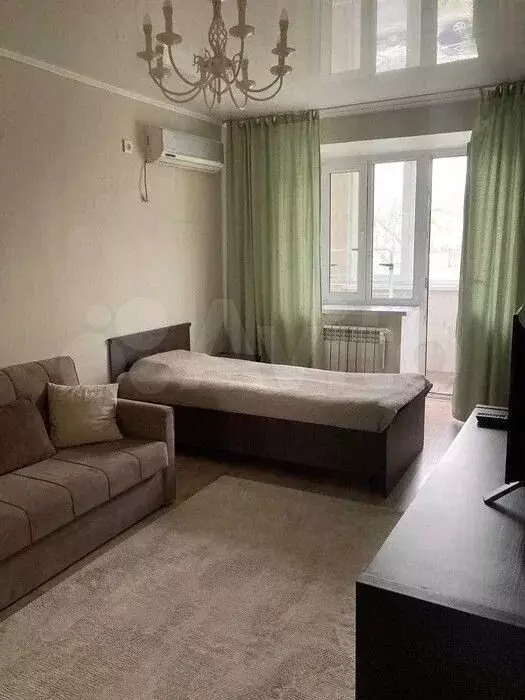 1-к. квартира, 38 м, 8/9 эт. - Фото 0