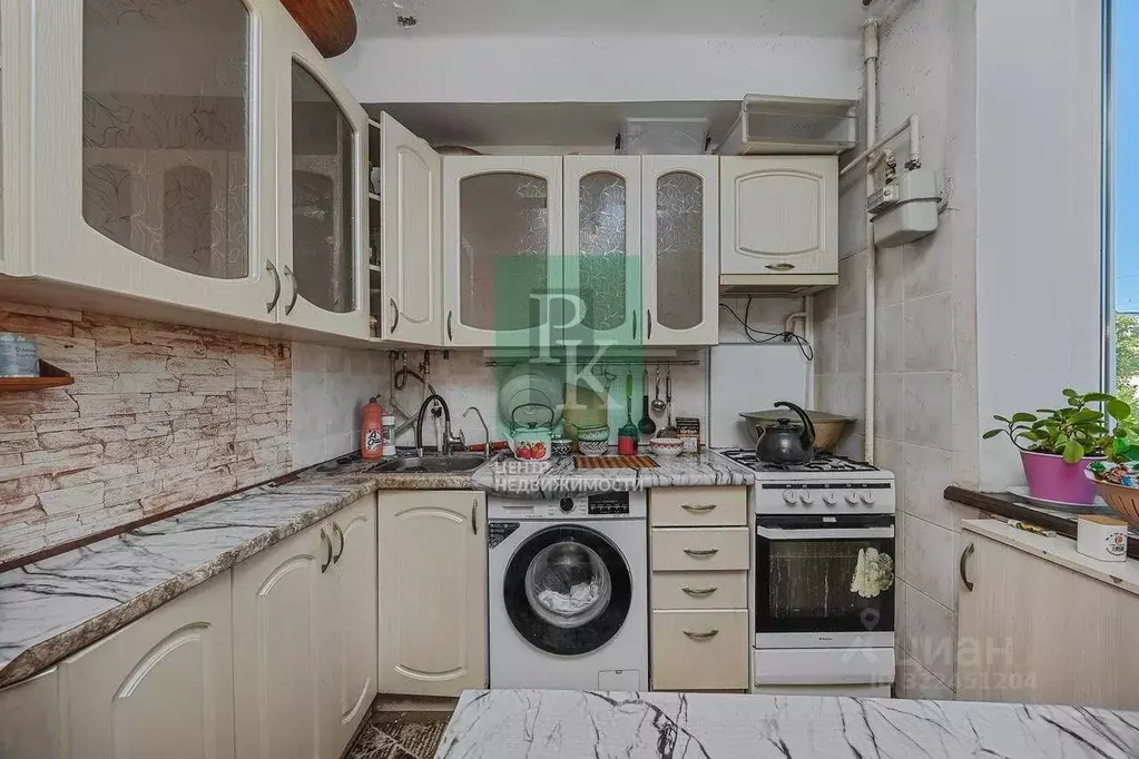 3-к кв. Севастополь ул. Маршала Геловани, 4 (57.0 м) - Фото 2