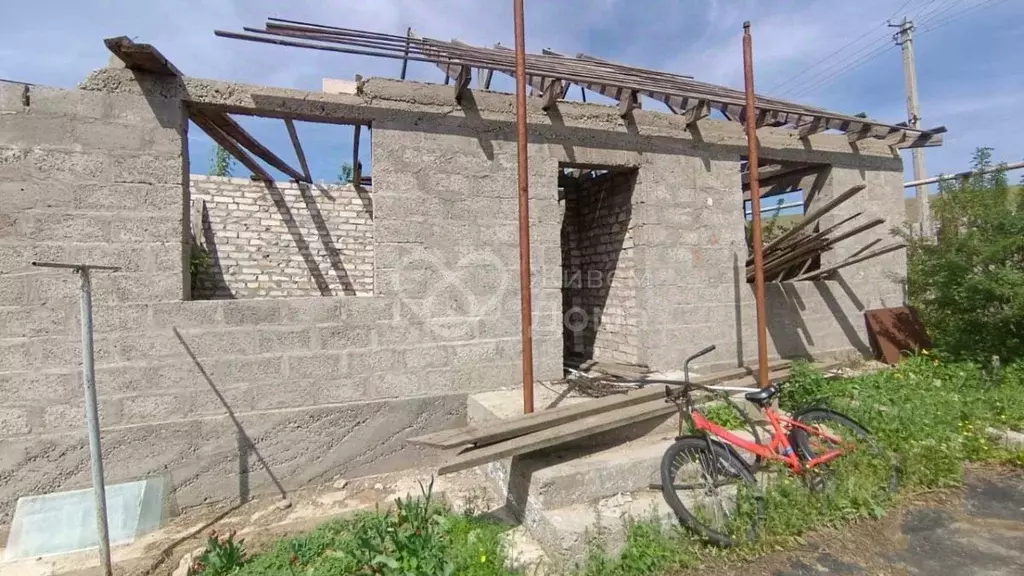 Дом в Волгоградская область, Среднеахтубинский район, Красное с/пос, ... - Фото 1