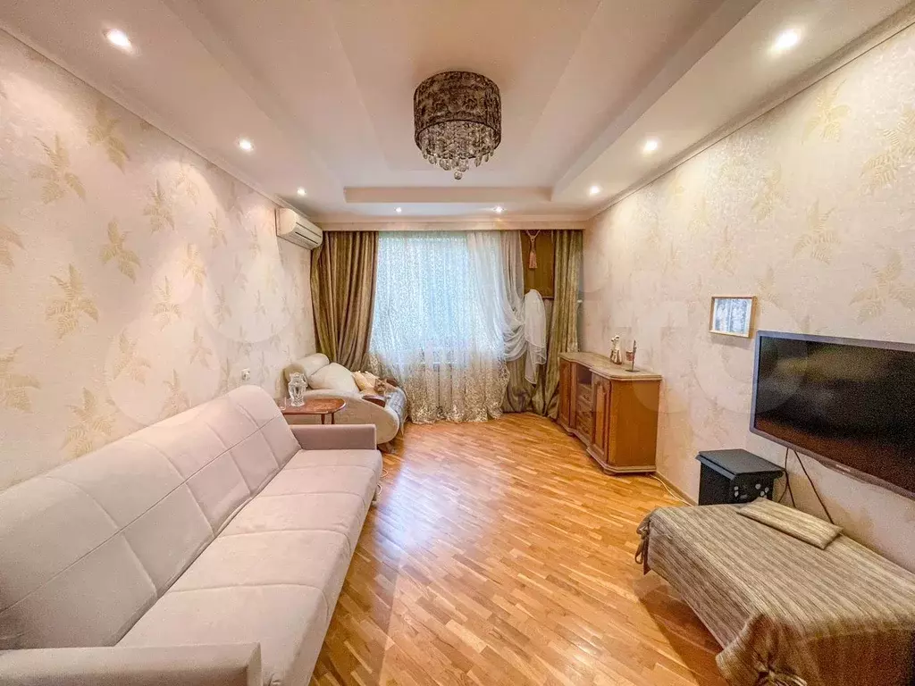 2-к. квартира, 54 м, 5/9 эт. - Фото 0