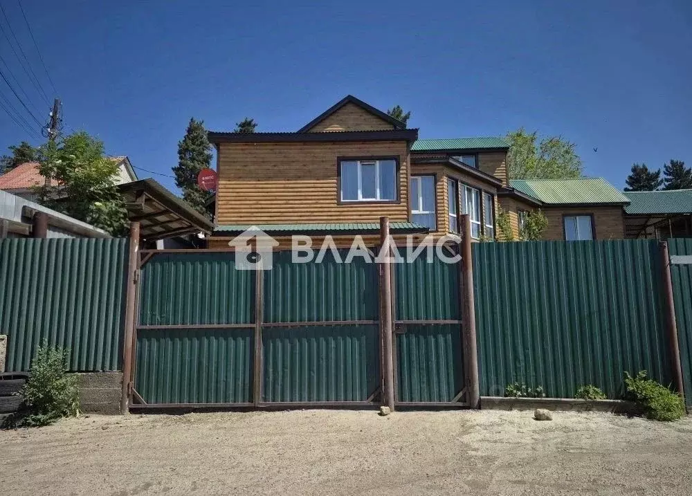 Дом в Бурятия, Улан-Удэ Уссурийский пер. (282 м) - Фото 1