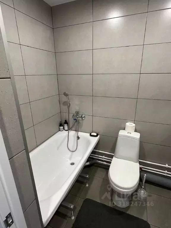 1-к кв. Кемеровская область, Новокузнецк Ростовская ул., 8 (30.0 м) - Фото 1