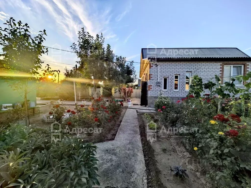 Дом в Волгоградская область, Краснослободск Среднеахтубинский район, ... - Фото 1