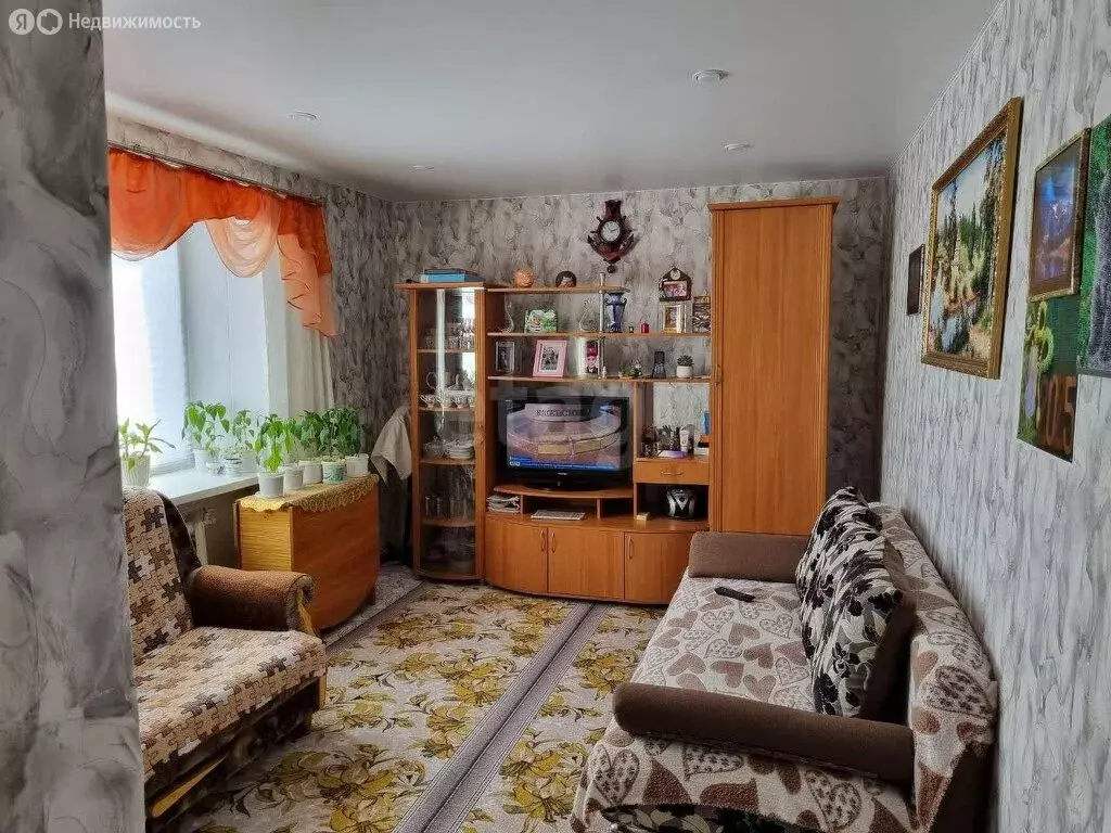 2-комнатная квартира: Чернушка, микрорайон Железнодорожный, улица ... - Фото 1