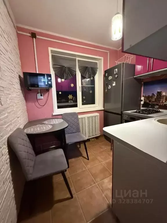 2-к кв. Московская область, Можайск Юбилейная ул., 1 (43.7 м) - Фото 2