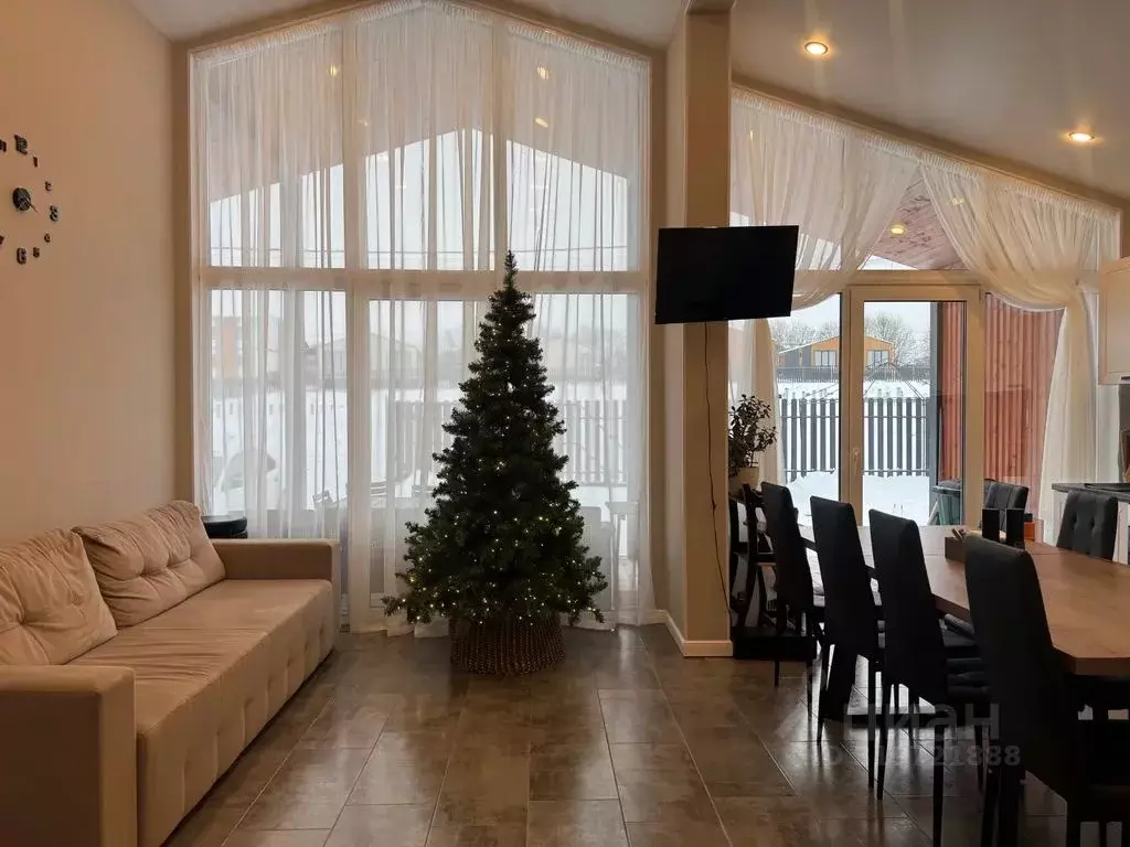 Дом в Ленинградская область, Ломоносовский район, Аннинское городское ... - Фото 1