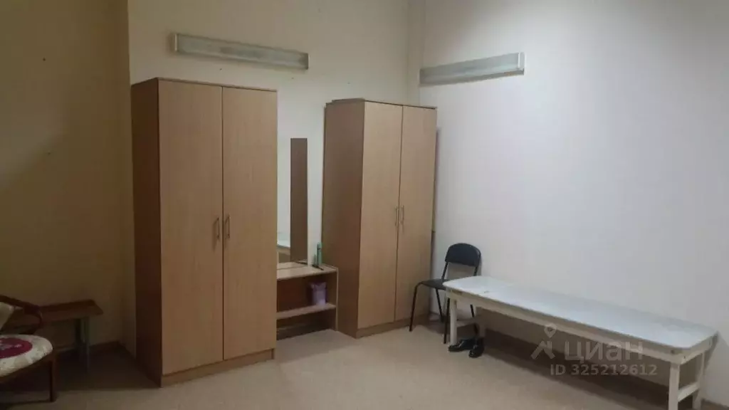 Помещение свободного назначения в Пензенская область, Пенза просп. ... - Фото 2