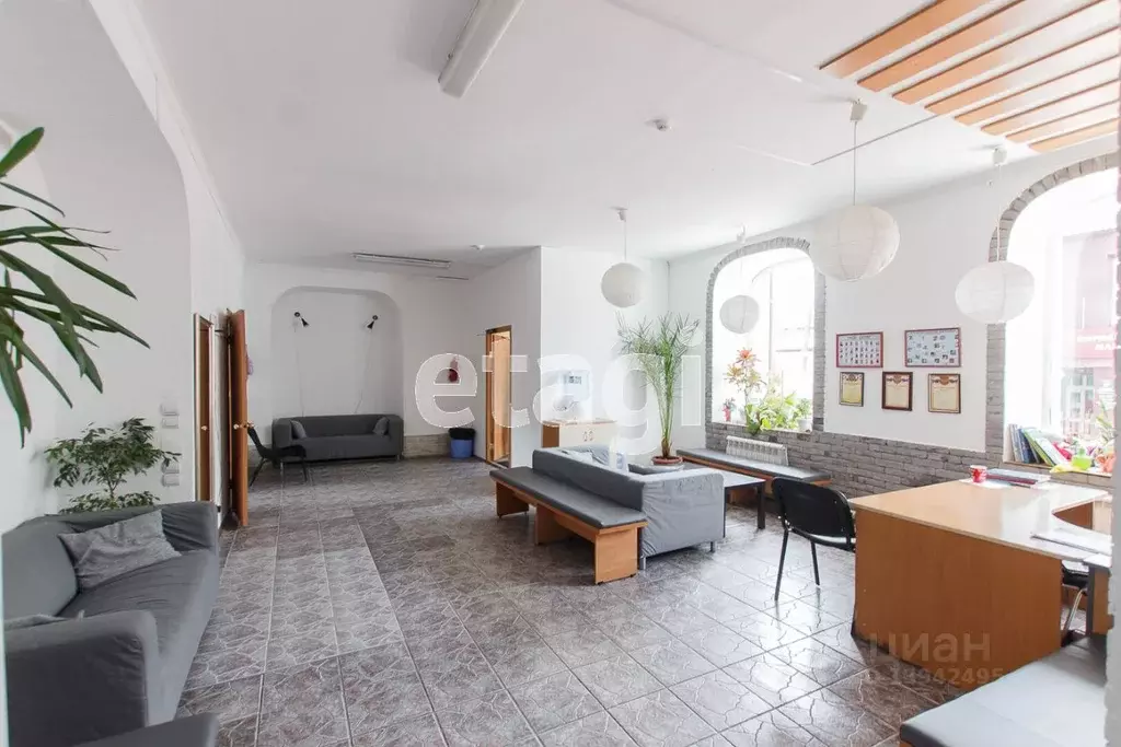 Офис в Бурятия, Улан-Удэ ул. Ленина, 27б (1417.1 м) - Фото 1