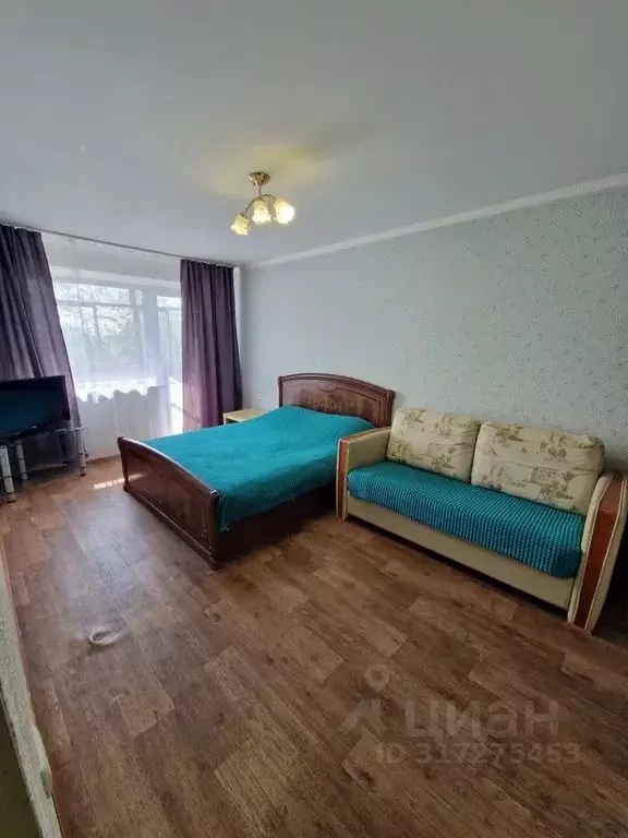 1-к кв. Челябинская область, Магнитогорск ул. Советской Армии, 1 (30.0 ... - Фото 1