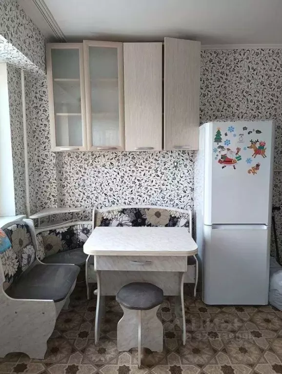 Комната Омская область, Омск ул. Декабристов, 108 (17.0 м) - Фото 2