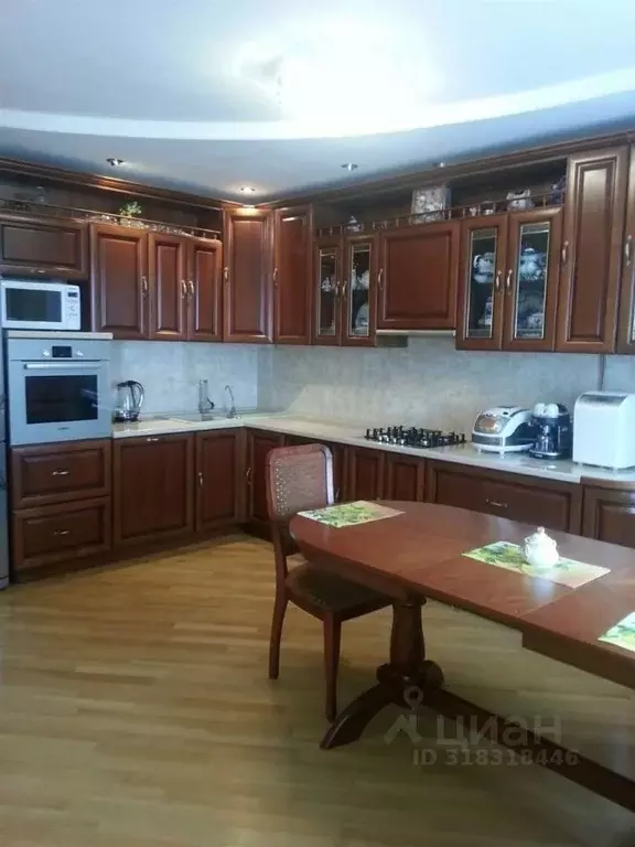 3-к кв. Саха (Якутия), Якутск ул. Лермонтова, 42 (85.0 м) - Фото 0