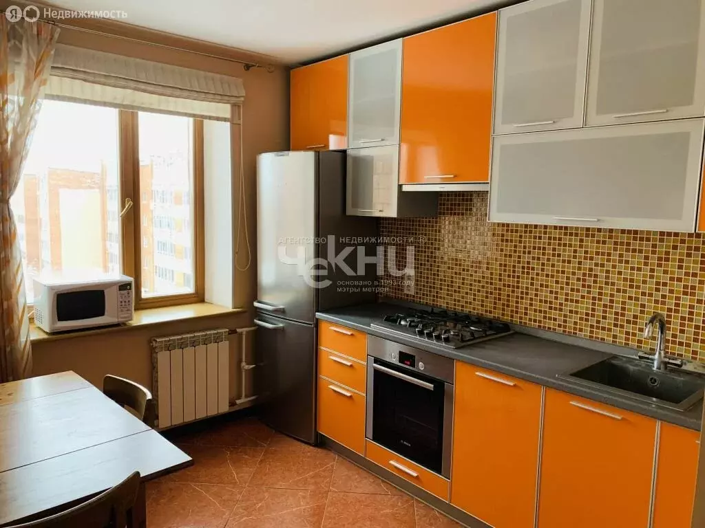 3-комнатная квартира: Нижний Новгород, Полтавская улица, 2А (60 м) - Фото 1