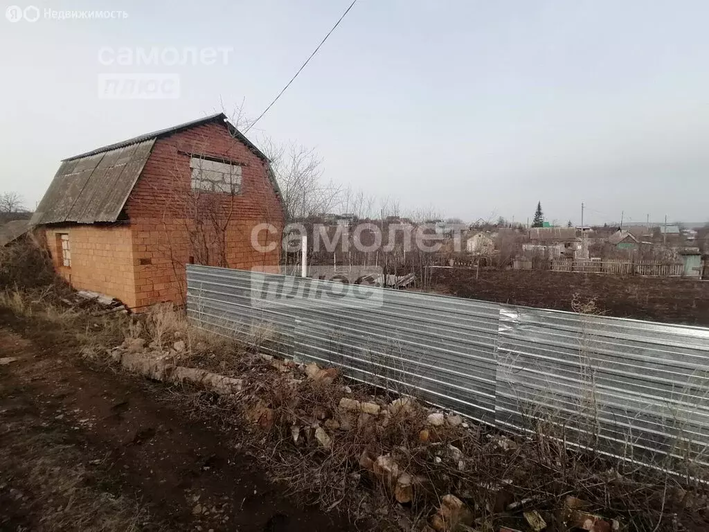 Дом в Туймазинский район, село Старые Туймазы (15 м) - Фото 1