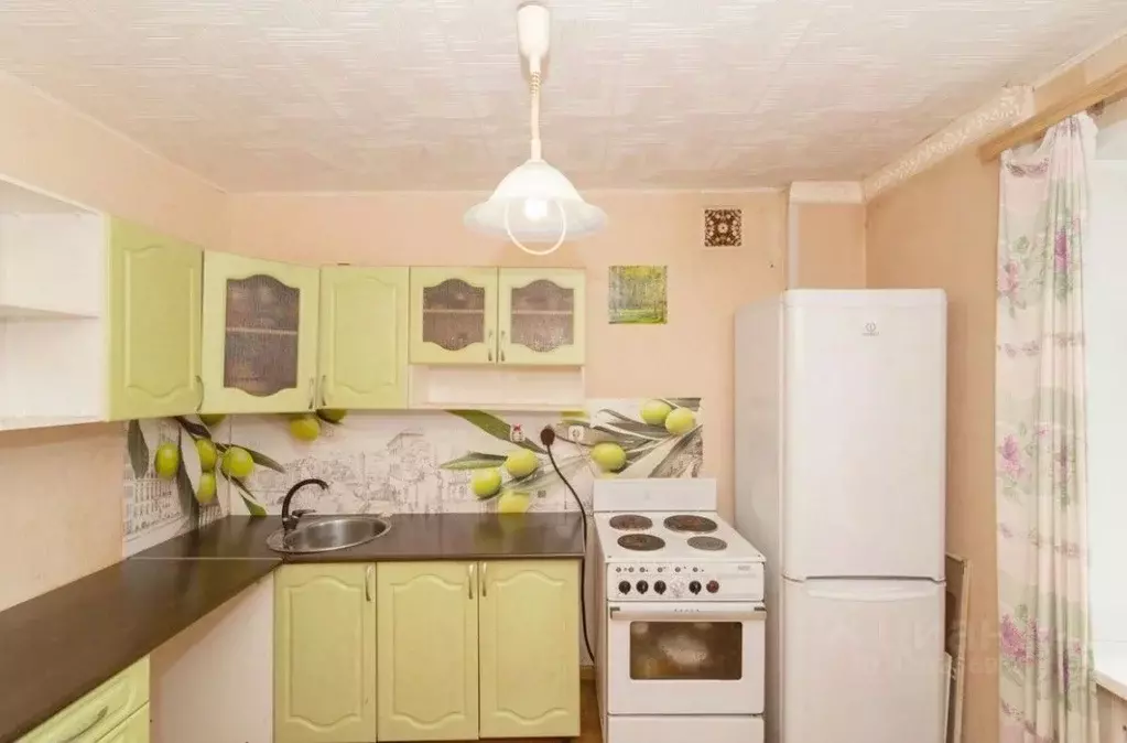 3-к кв. Кировская область, Киров ул. Сурикова, 41 (66.0 м) - Фото 2