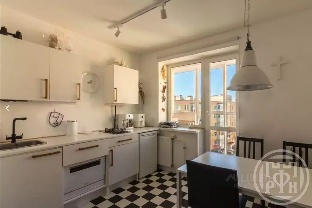 1-к кв. Санкт-Петербург, Санкт-Петербург, Петергоф ул. Парковая, 16 ... - Фото 1