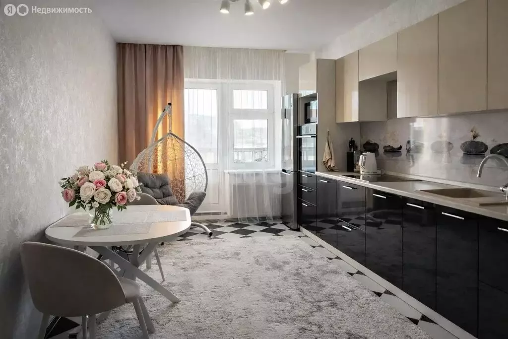 3-комнатная квартира: Чебоксары, улица Калинина, 91 (80.4 м) - Фото 2