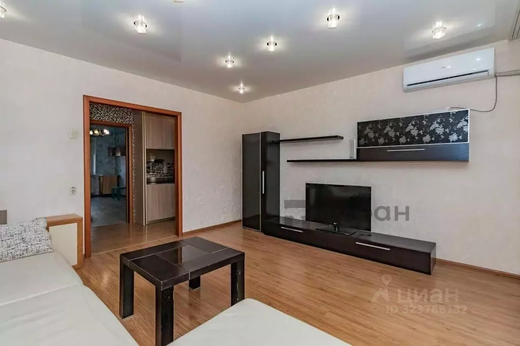 3-к кв. Челябинская область, Челябинск ул. Куйбышева, 9 (76.8 м) - Фото 1