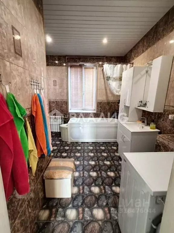 Дом в Белгородская область, Шебекинский муниципальный округ, с. ... - Фото 1