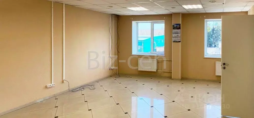 Офис в Ленинградская область, Ломоносовский район, Виллозское ... - Фото 2