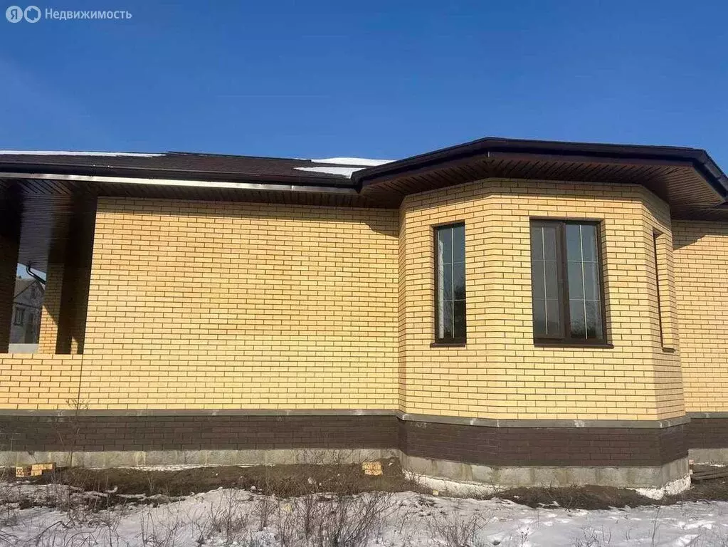 Дом в Старый Оскол, Канатная улица (140 м) - Фото 0