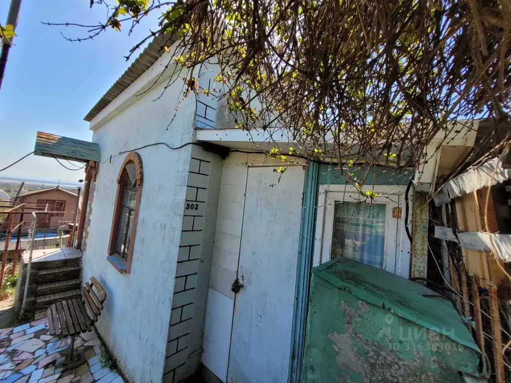 Дом в Крым, Ленинский район, Щелкино городское поселение, Энергетик-2 ... - Фото 0